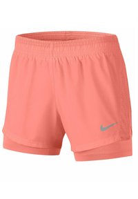 Pantalones cortos de running Nike en un coral brillante, fabricados con tejido ligero, con un logo gris y paneles de malla en los lados para ventilación. Cintura elástica.