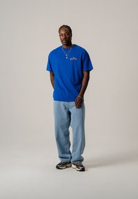 BLKVIS LOGO TEE UNISEX - Pamata T-krekls - blue loilite