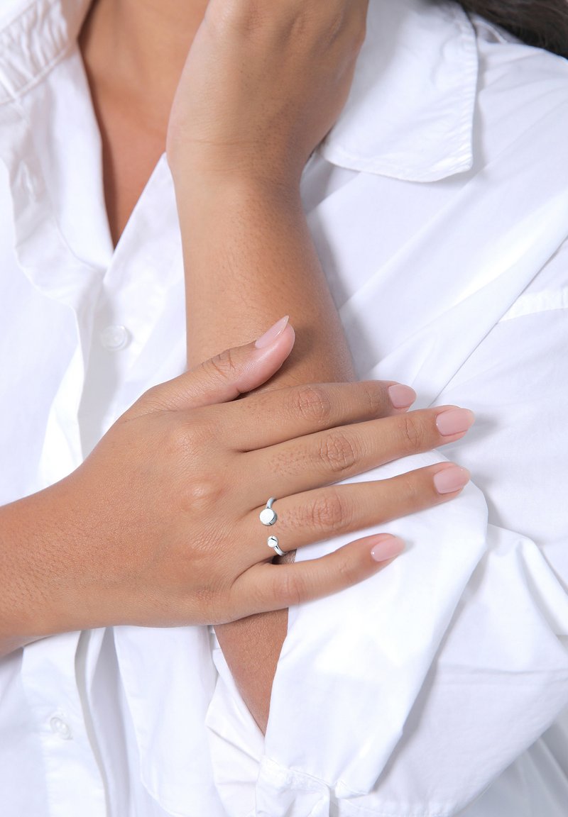 Elli KREIS GEO LOOK VERSTELLBAR OFFEN - Ring - silberfarben