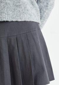Vero Moda VMBAYA SHORT SKIRT  - A-silueta svārki - asphalt