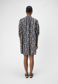 Object OBJEMMI DRESS - Vapaa-ajan mekko - black/white sand