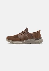 Skechers - GARNER - Sporta apavi - dark brown Miniatūras attēls 1