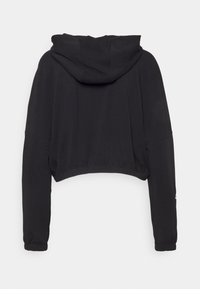 Felpa nera cropped con tessuto morbido, maniche lunghe e cappuccio regolabile con cordino. Presenta un orlo elastico in vita e ai polsini.