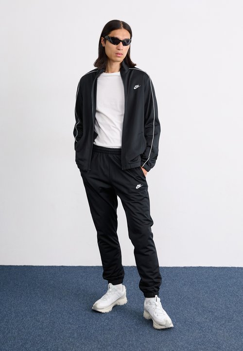 Nike Jogginganzug 'Club' — foto 2
