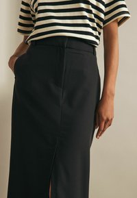 Next REGULAR FIT - Maxinederdele - black
