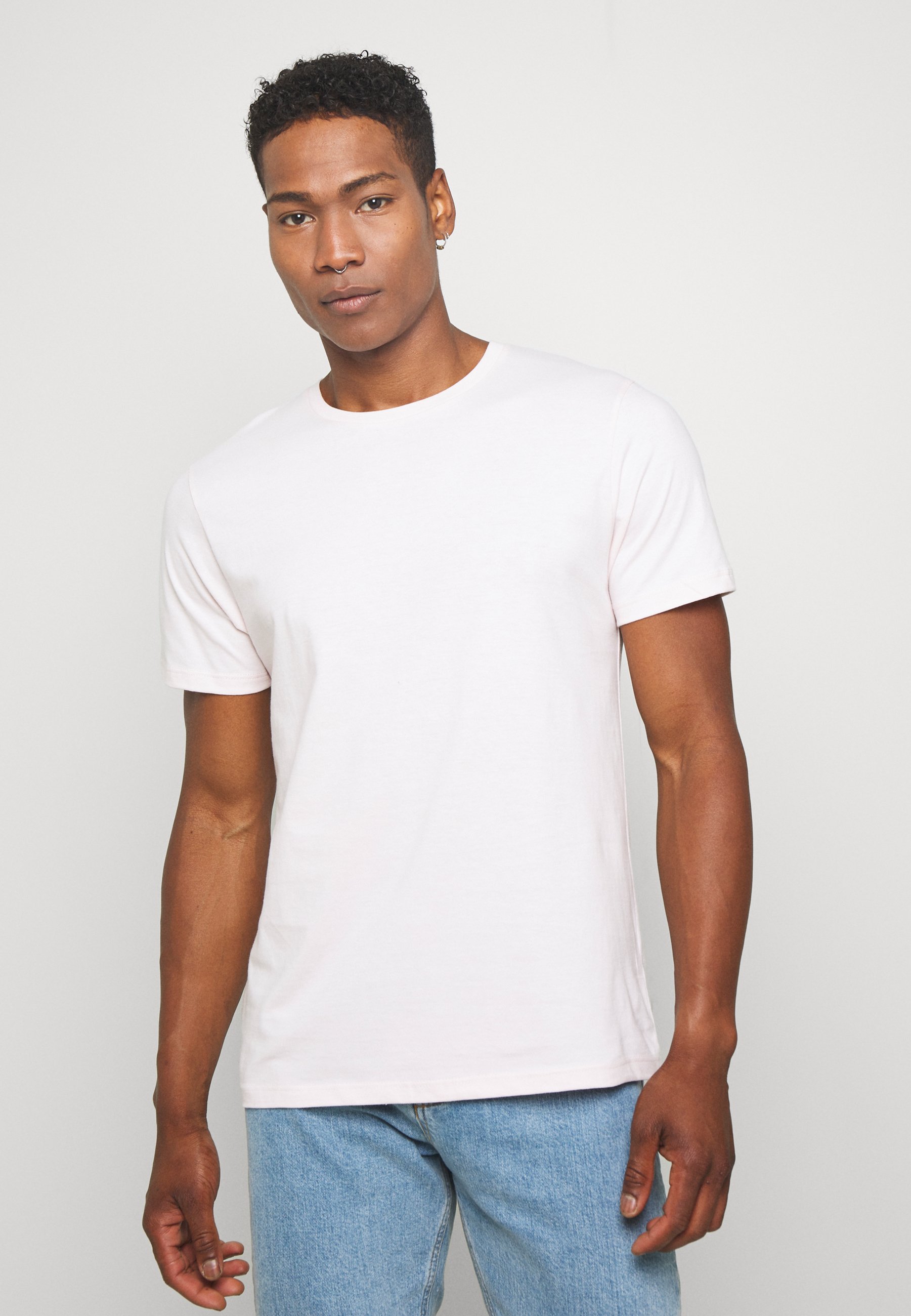 Topman 5 PACK T shirts blackblueoff white Zalando.no Topman 3 PACK - T-shirts - dark blue/stone/blue