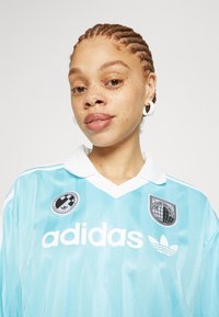 adidas Originals WWC SOCCER - Blusa - light aqua