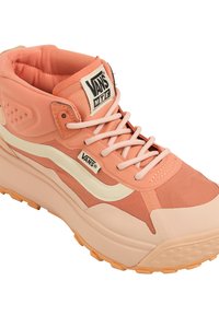 Rosa High-Top-Sneaker aus strukturiertem Stoff, mit gepolstertem Schaft, Schnürsystem und einem kontrastierenden cremefarbenen Streifen an der Seite. Gummilaufsohle.