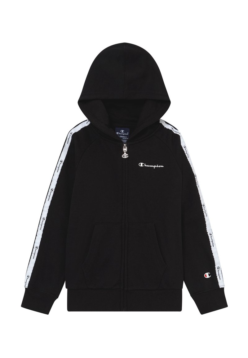 Felpa nera con zip e logo bianco Champion sul petto, nastro con marchio lungo le maniche, tasche frontali e cappuccio.