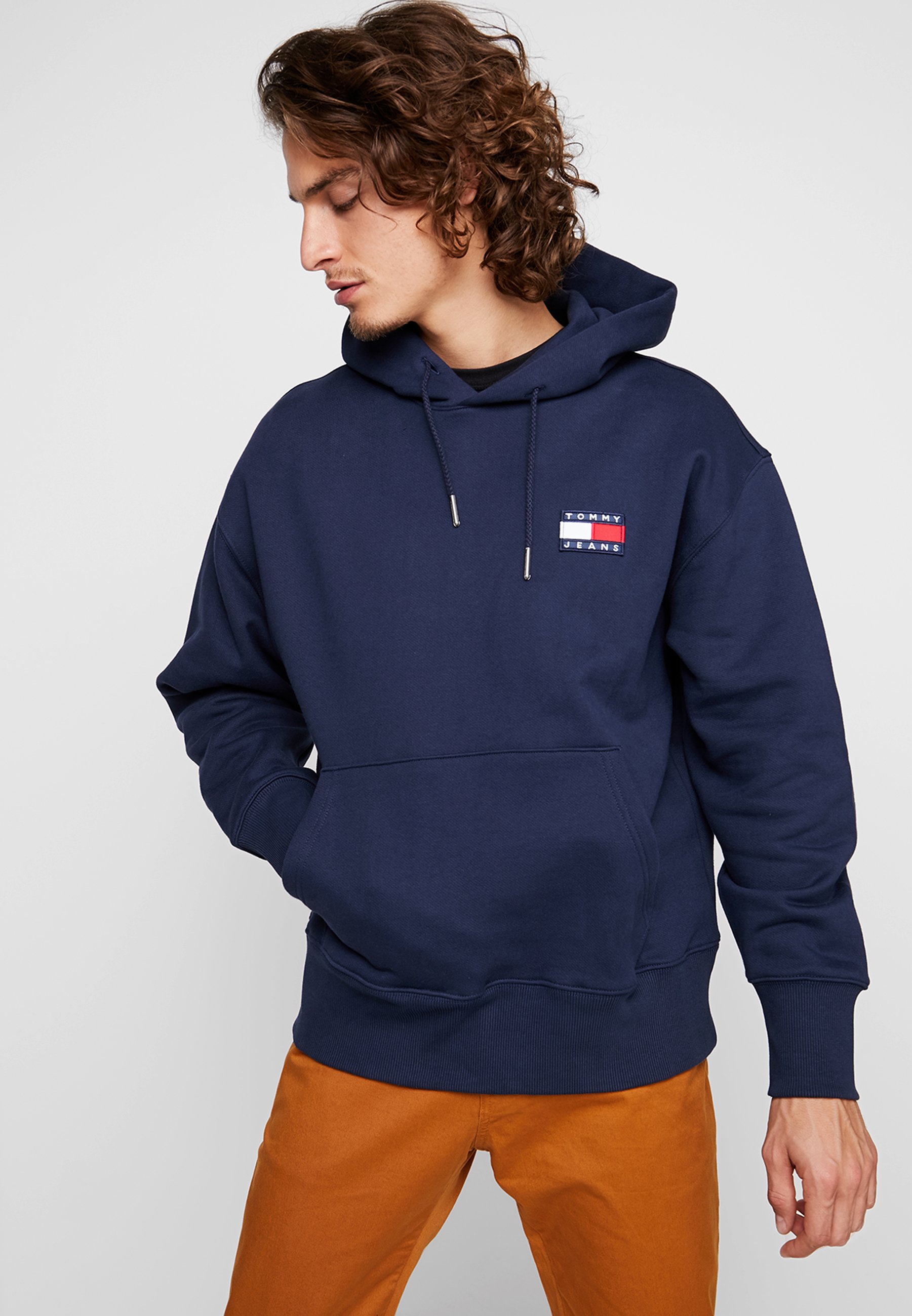 tommy badge hoodie