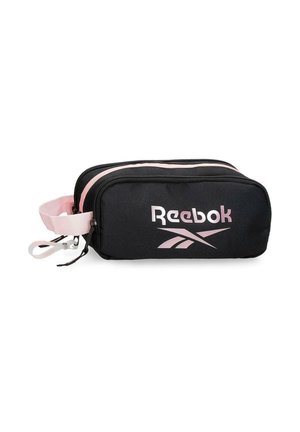 Bolsa con cremallera de Reebok en negro y rosa con dos compartimentos y una correa de muñeca rosa, diseñada para llevar pequeños objetos personales.