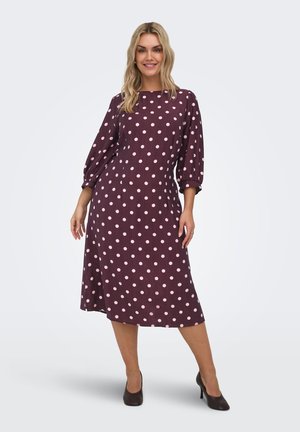 ONLY Carmakoma KLEID CARFANNIL MIDIKLEID - Denné šaty - winetasting