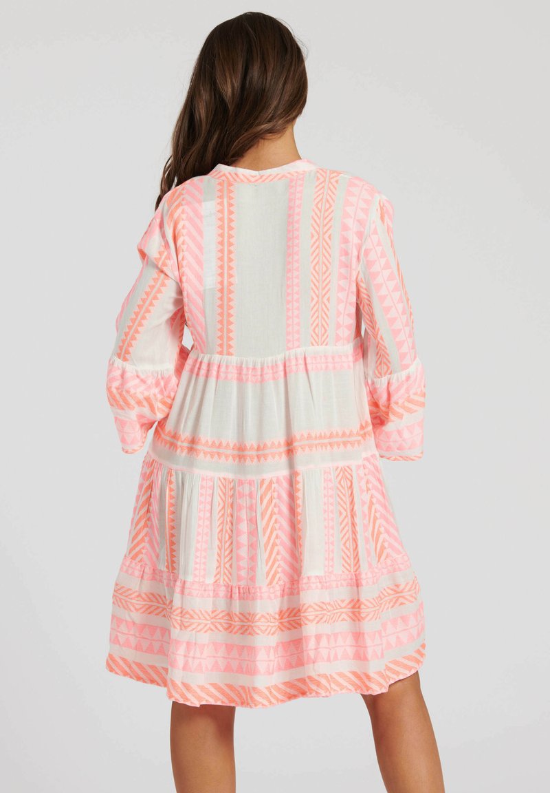 South Beach JACQUARD TIERED - Beach accessory - neon pink