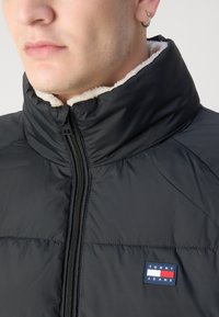 Tommy Jeans PUFFER - Zimski kaput - black