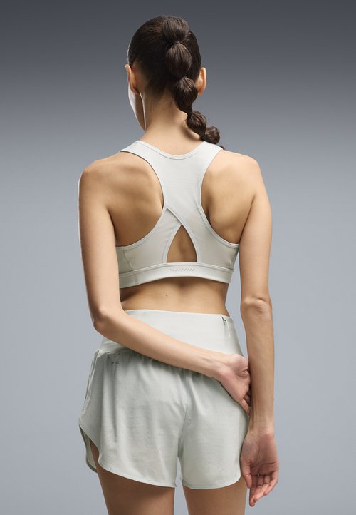 PUMA 4KEEPS RUN BRA - MID - Medium support sports bra - créme de mint — photo 3
