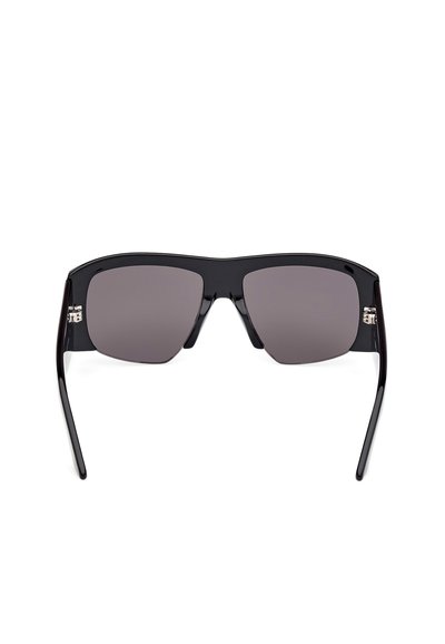 Ochelari de soare rectangulares negri cu lentile închise. Printre caracteristici se numără un cadru elegant și accente metalice pe tâmple. Design minimalist.