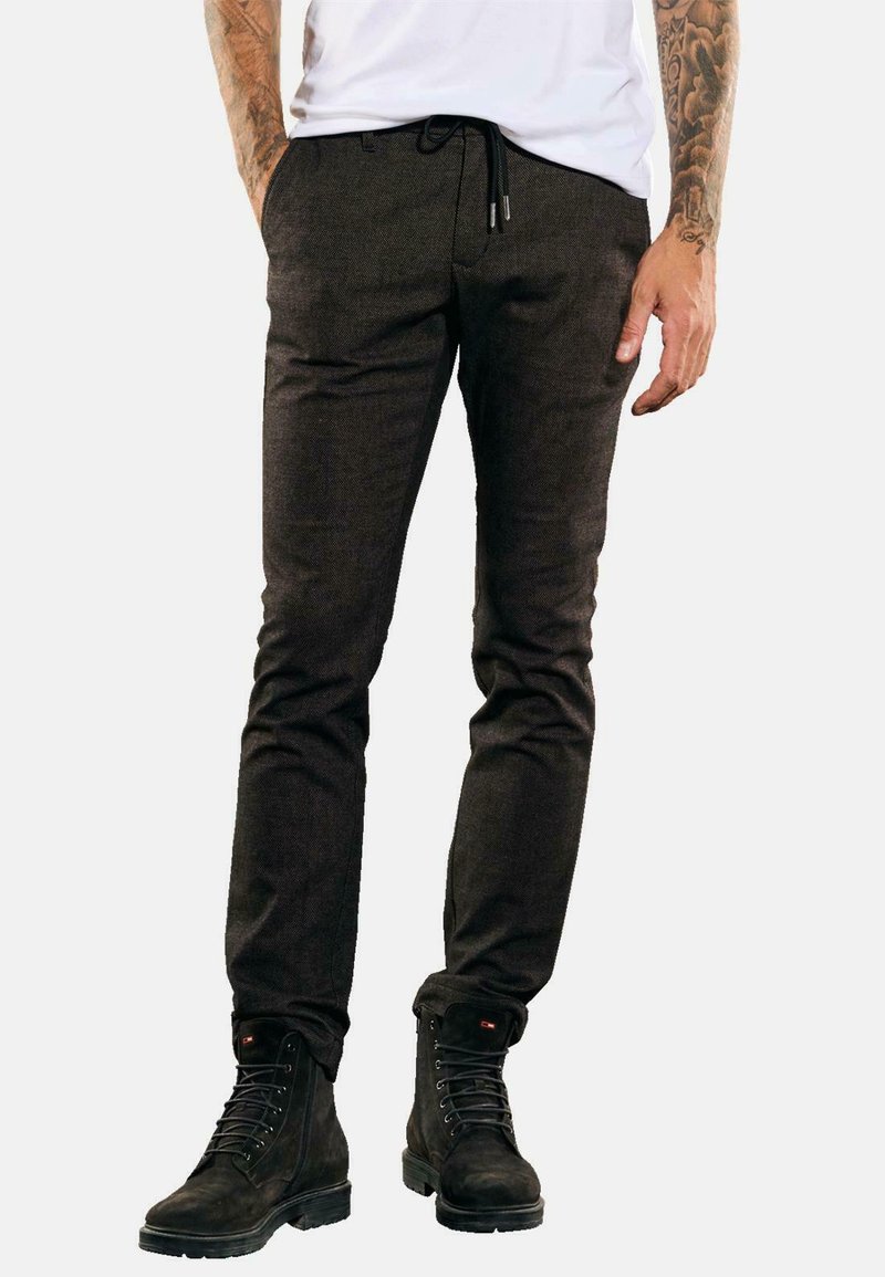 Emilio Adani MIT TUNNELZUG - Stoffhose - schwarzbraun