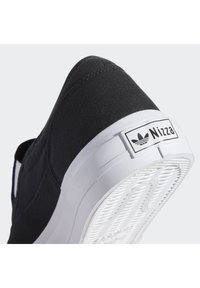 adidas Originals NIZZA RF SLIP UNISEX - Αθλητικά παπούτσια - black