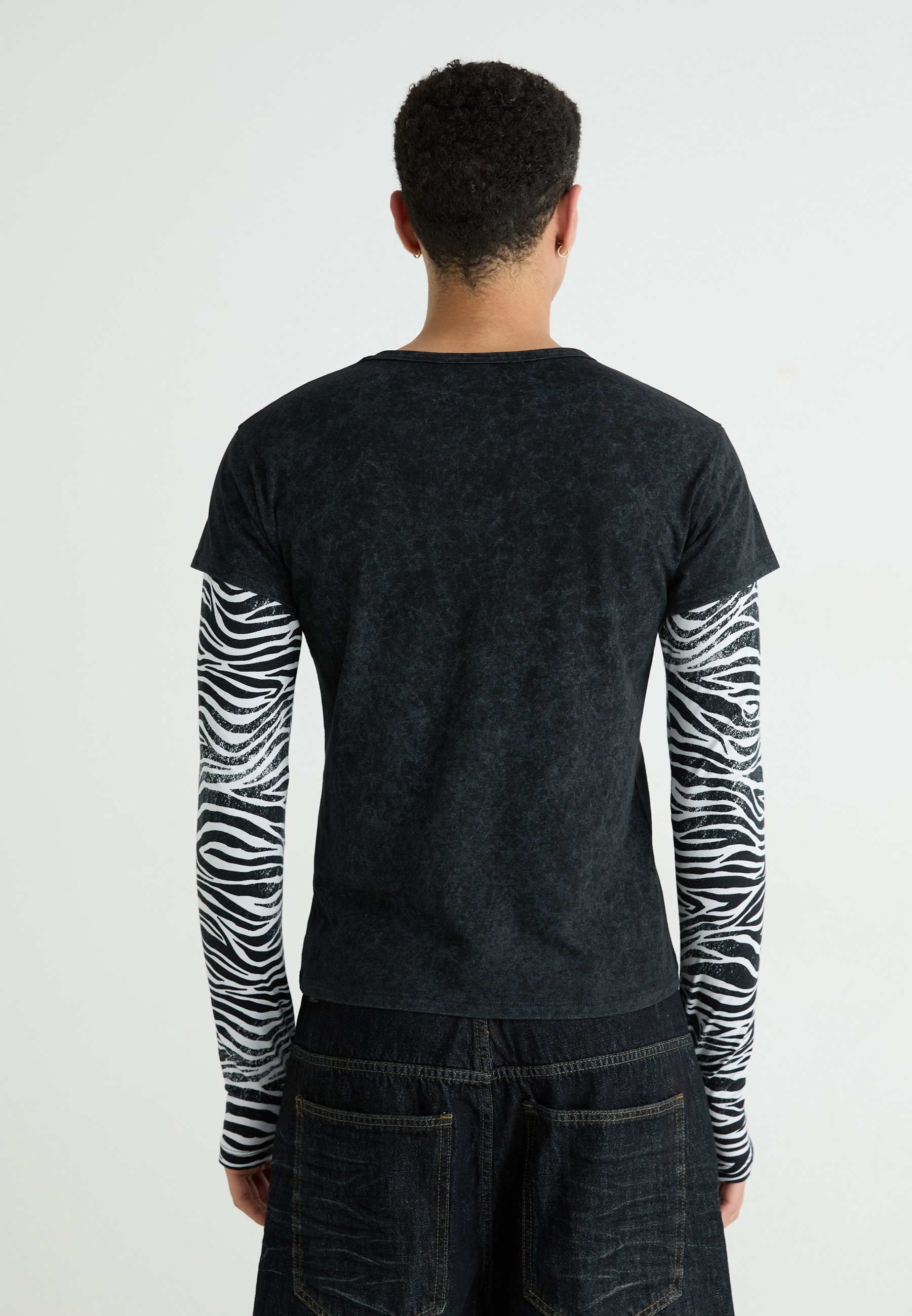 【JADED LONDON】 送料関税込み Exo Long Sleeve Top Exo Long Sleeve Top | Jaded London | Clothing