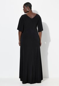 Ulla Popken DRAPED SILHOUETTE EVENING - Abiti per occasioni speciali - black