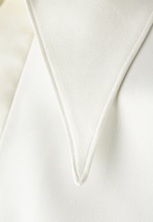 Posizione in classifica 4: Twisted Tailor - BRUNO - Camicia