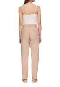 QS ELSASTISCHEM BUND - Broek - beige