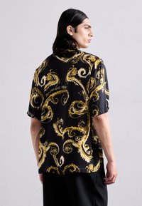 Versace Jeans Couture ALL OVER - Srajca - black/gold