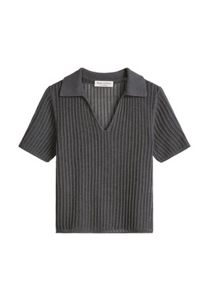 Donkergrijs gebreid poloshirt met korte mouwen, open geweven patroon en V-halskraag, plat gelegd tegen een witte achtergrond.