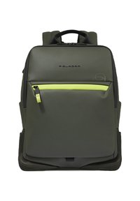 Groene rugzak met een gladde, gestructureerde afwerking. Voorzien van een voorvak met ritssluiting met een limegroene accenten en verstelbare schouderbanden.