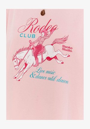 Jeździec rodeo w kapeluszu kowbojskim i rękawiczkach na skaczącym koniu, z tekstem "Rodeo Club" i "Na żywo muzyka i taniec do świtu" na różowym tle.