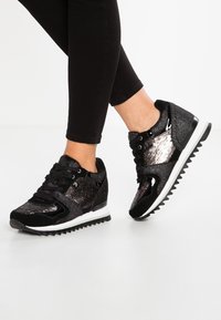 Gioseppo Sneakers - black