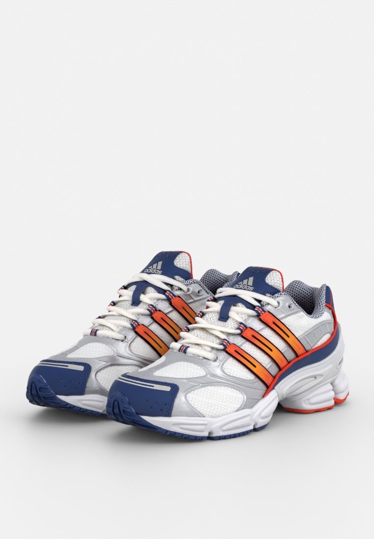 Scarpe da corsa bianche, argento e blu navy con dettagli arancioni. Tomaia in rete, suola ammortizzata e design a tre strisce per una vestibilità sicura.