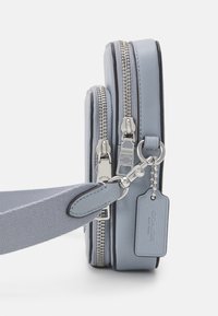 COACH PHONE CROSSBODY - Maska za mobitele - grey blue