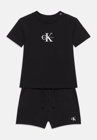 Επιλέχθηκε, deep black