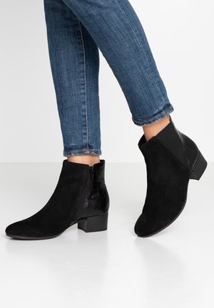Ankle boot