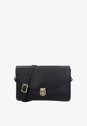 Sac bandoulière en cuir noir avec fermeture à boucle dorée et sangle réglable, présentant des coutures nettes et un design minimaliste.