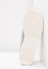 Pier One Snörskor - grey