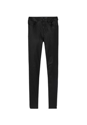Jean skinny noir en denim, doté d'un design traditionnel à cinq poches, fermeture par bouton et zip à l'avant, avec une texture lisse classique.