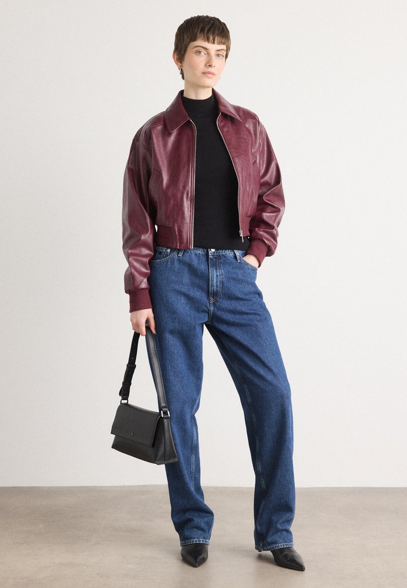 Calvin Klein Jeans CROPPED CRINKLE - Bomber bunda - deep rouge