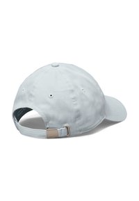 Căciulă de baseball din bumbac de culoare albastru deschis, cu o margine curbată, curea ajustabilă și cataramă metalică. Dispune de găuri de ventilație pe partea de sus și pe laturi.