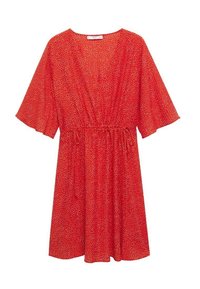 Robe rouge courte avec un motif de petits pois blancs, décolleté en V, manches courtes, et taille élastique avec cordons à nouer.