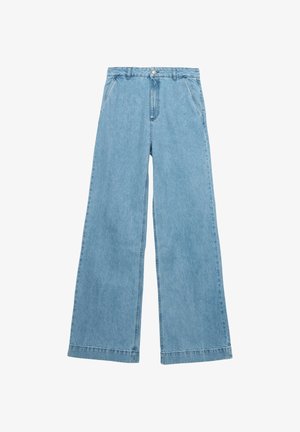 Jeans de pernera ancha en azul claro, fabricados en denim, con una cintura alta, bolsillos laterales y detalles de costura mínimos. Diseño clásico de cinco bolsillos.