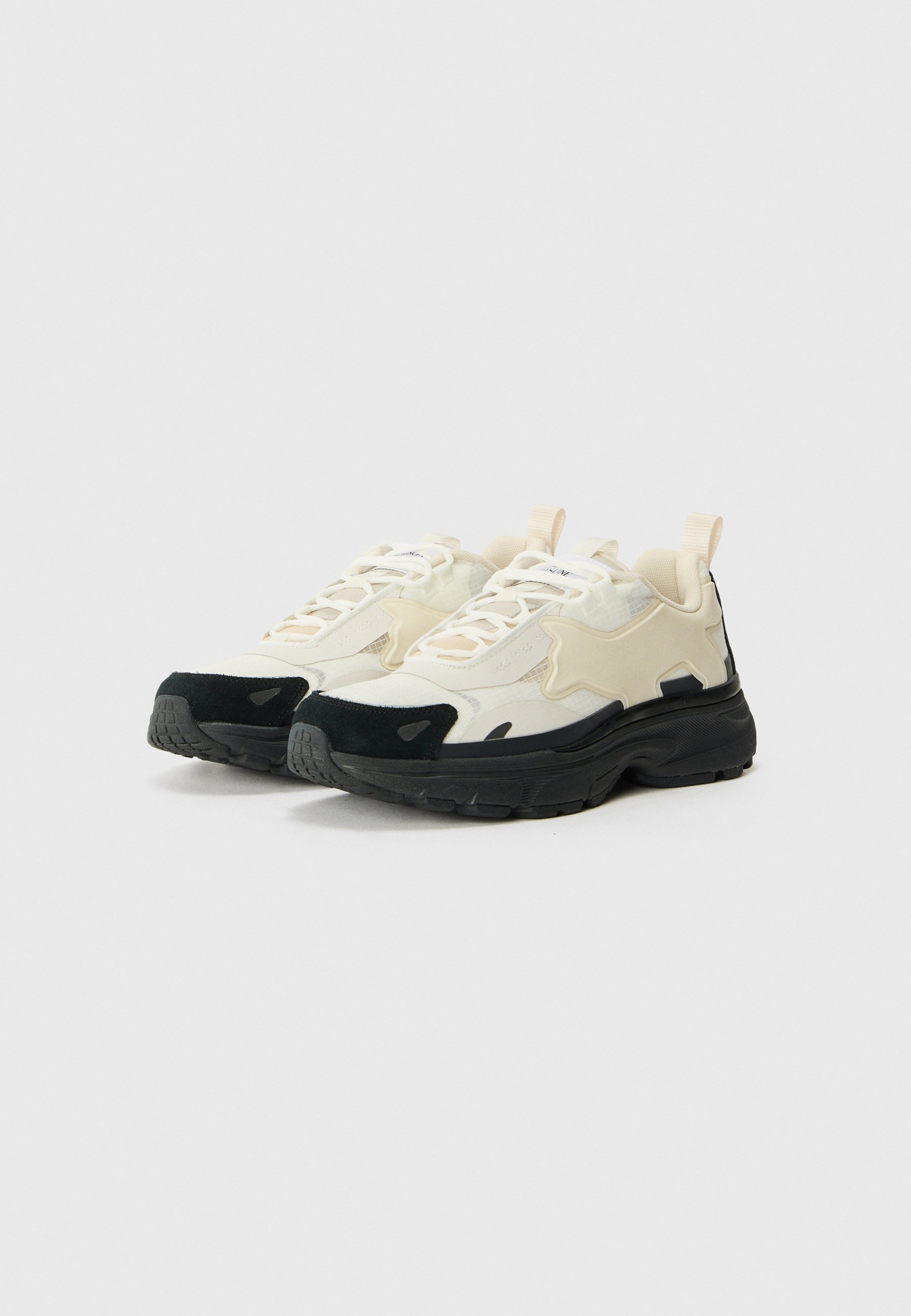 Maison Kitsuné SORA RUNNERS - Trainers - black/white bicolor Maison Kitsuné SORA RUNNERS - Trainers - black/white bicolor