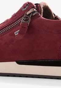 Tamaris COMFORT   - Sneakers low - merlot