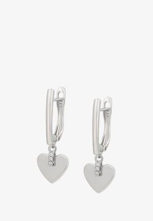 Silberfarbene Ohrringe mit herzförmigen Anhängern. Jedes Herz verfügt über eine kleine Reihe klarer Steine, die ein dekoratives Element hinzufügen.