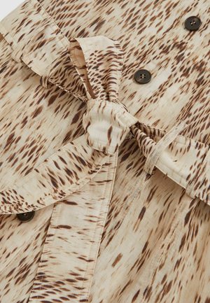 Reiss, Paitamekko - neutral