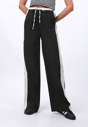Pantaloni - black