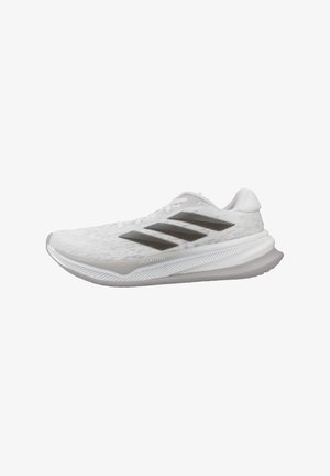Weißer Sportschuh mit strukturiertem Obermaterial, drei dunklen Streifen und einer hellgrauen Sohle. Bietet ein stromlinienförmiges Design und eine abgerundete Ferse.