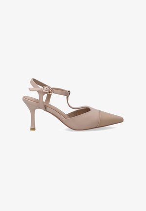 Beige Leder Slingback-Schuh mit spitz zulaufender Zehenpartie, dünnem Absatz, verstellbarem Knöchelriemen und glatter Oberfläche mit kontrastierender Zehenkappe.
