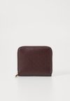 EMBLEM SQUARE ZIP AROUND - Portemonnee - fudge
